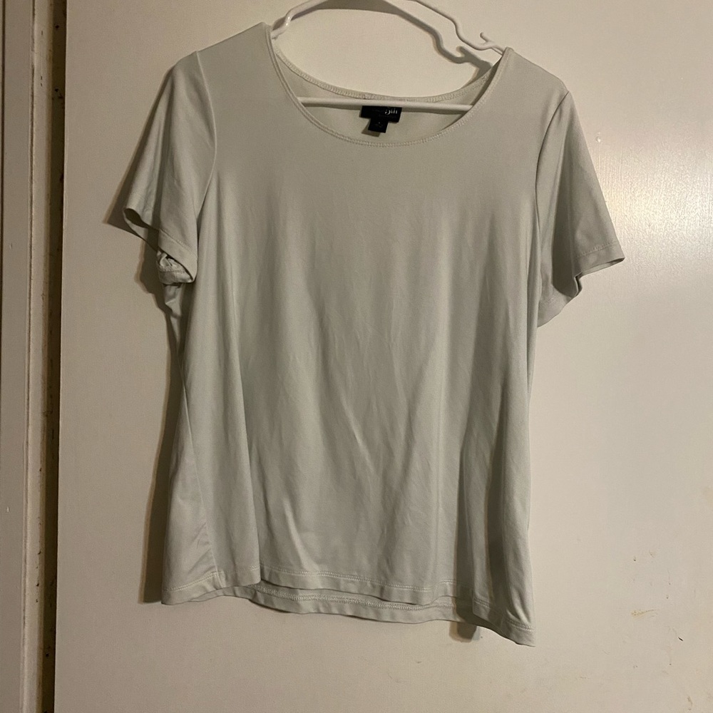 East 5th Essentials Top